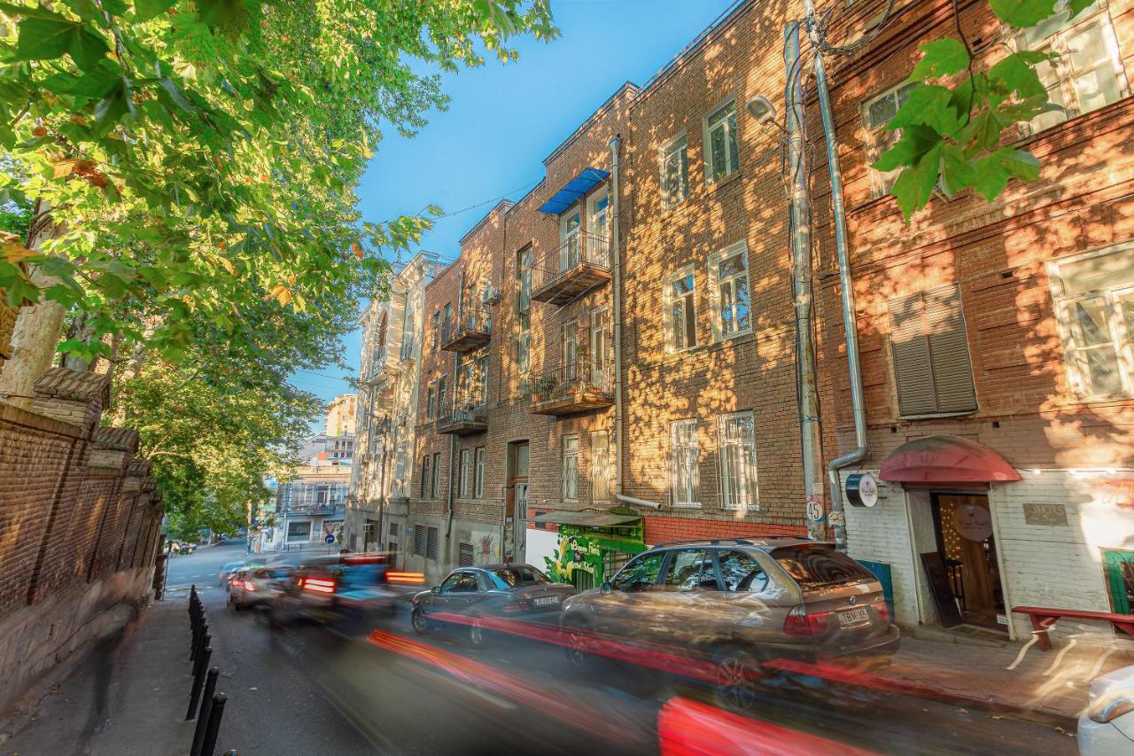 Cozy Room In Old Tbilisi, In Front Of Wine Factory Exterior foto